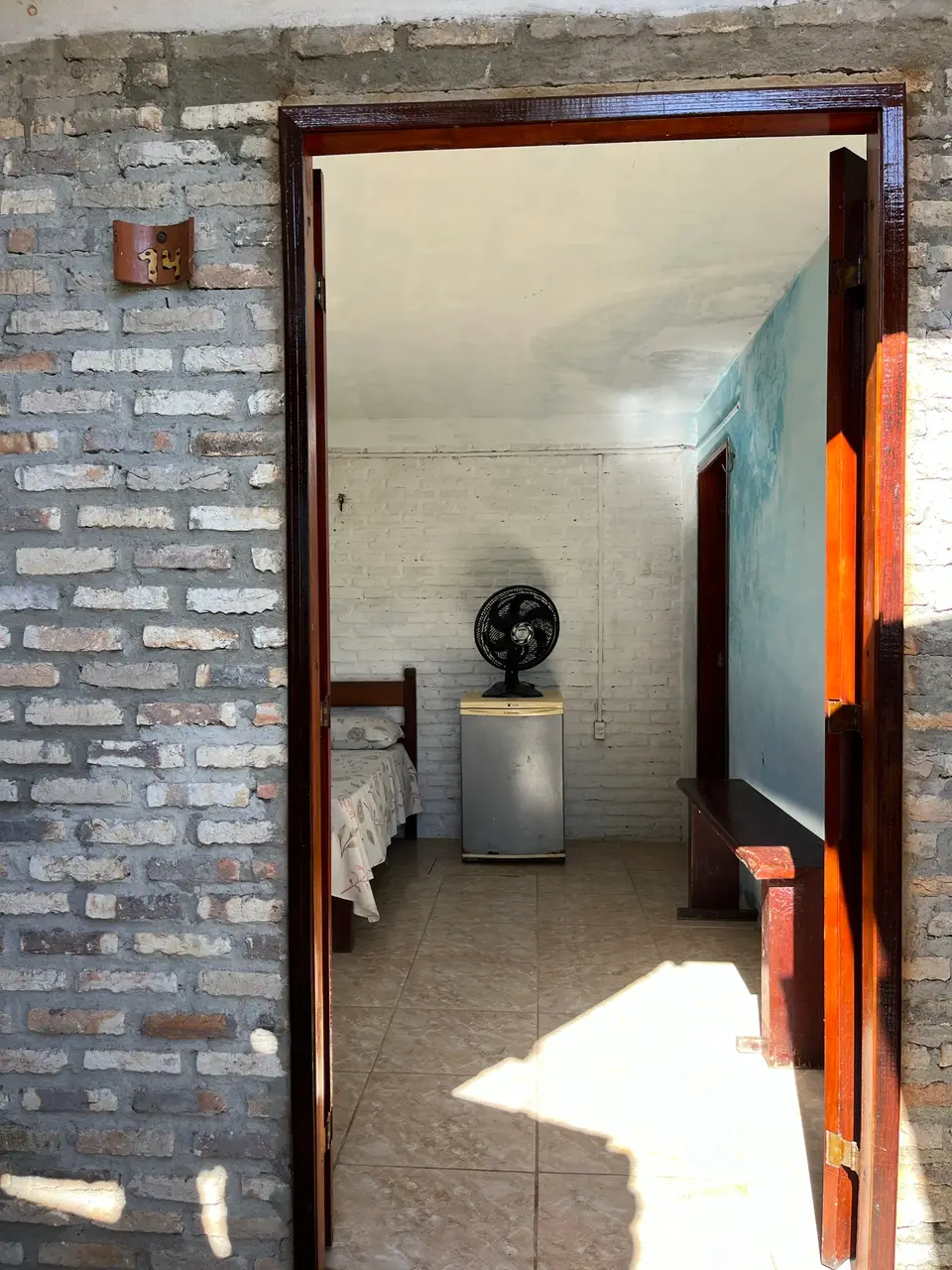 Quarto 14 — detalhe da suíte